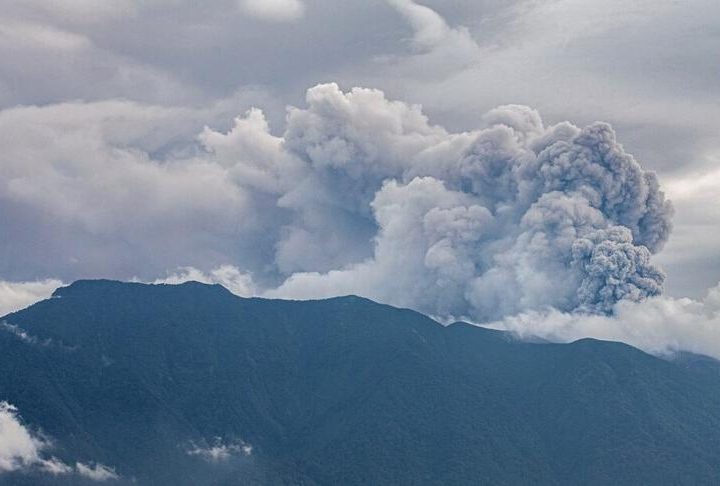 Alerta roja: Marapi, el volcán de fuego, causa estragos en Indonesia